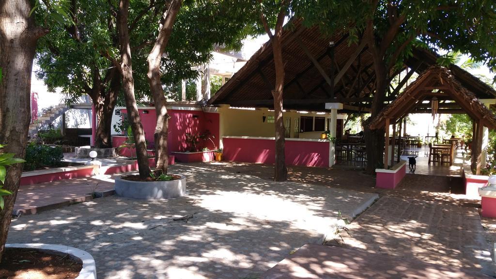 Ar Sun Hotel Antsiranana エクステリア 写真