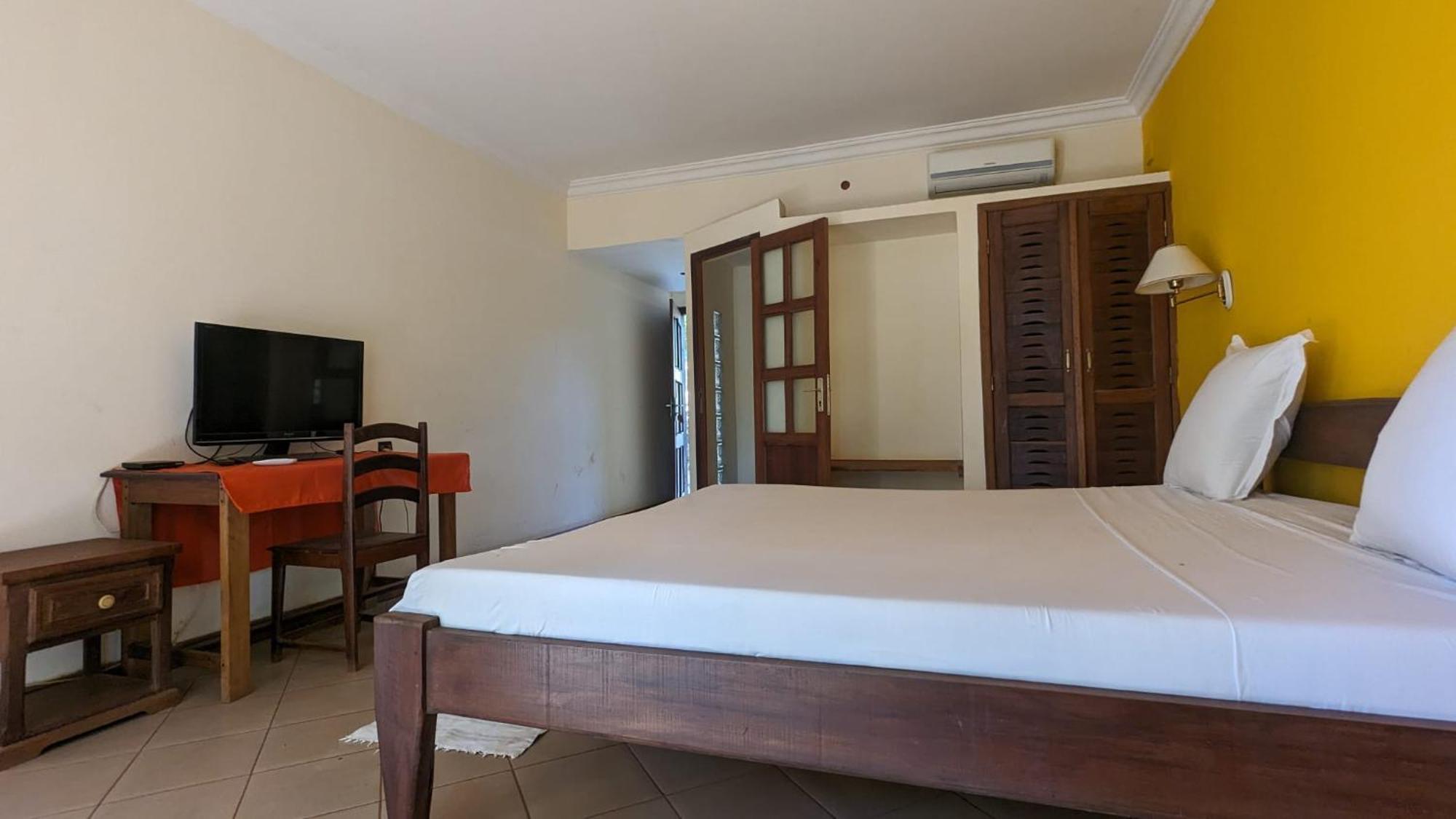 Ar Sun Hotel Antsiranana エクステリア 写真